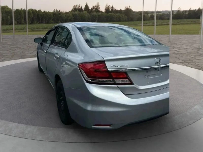 2015 Honda Civic 9th Gen - Image 5 of 12