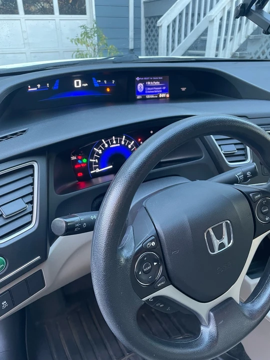2015 Honda Civic 9th Gen - Image 13 of 20