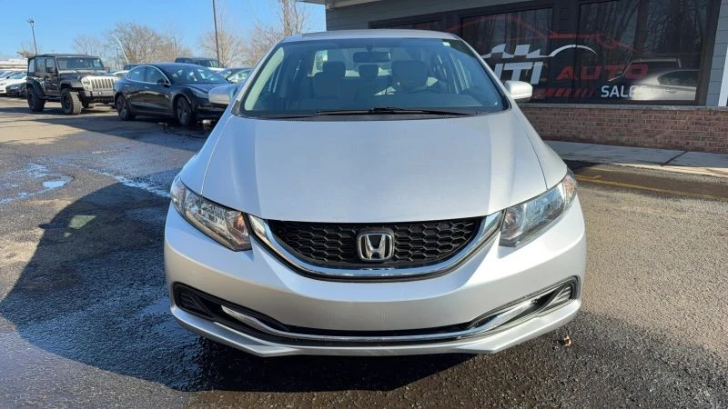 2015 Honda Civic 9th Gen - Image 2 of 12