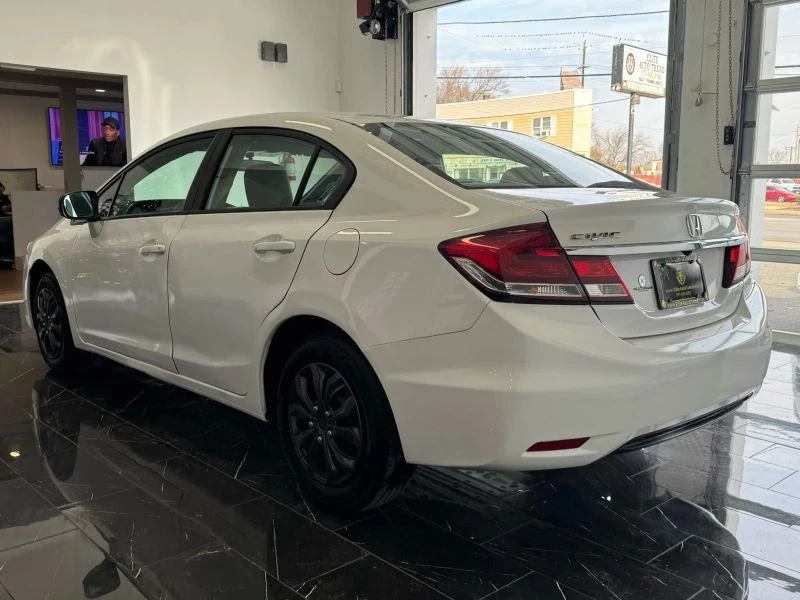 2015 Honda Civic 9th Gen - Image 4 of 12
