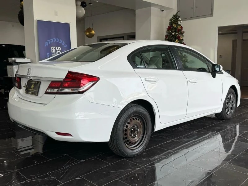 2015 Honda Civic 9th Gen - Image 6 of 12
