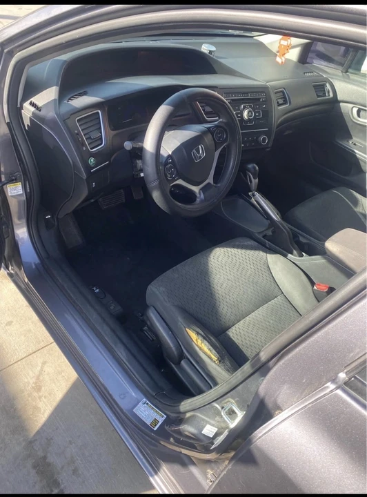 2015 Honda Civic 9th Gen - Image 9 of 11