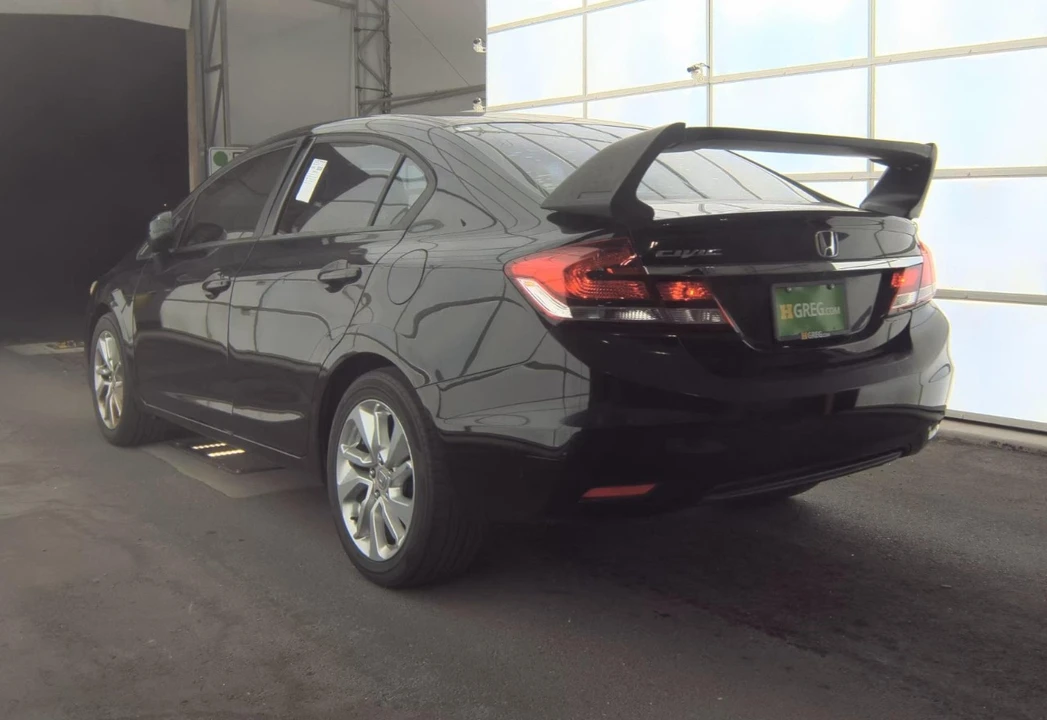 2015 Honda Civic 9th Gen - Image 2 of 12
