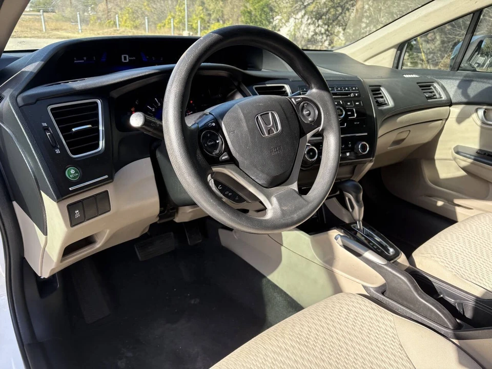 2015 Honda Civic 9th Gen - Image 9 of 21