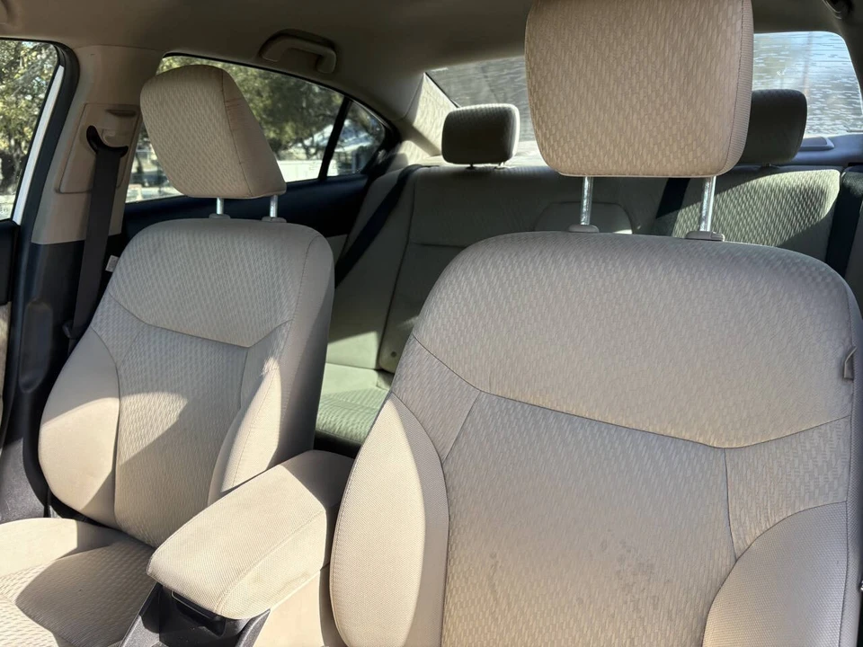 2015 Honda Civic 9th Gen - Image 10 of 21