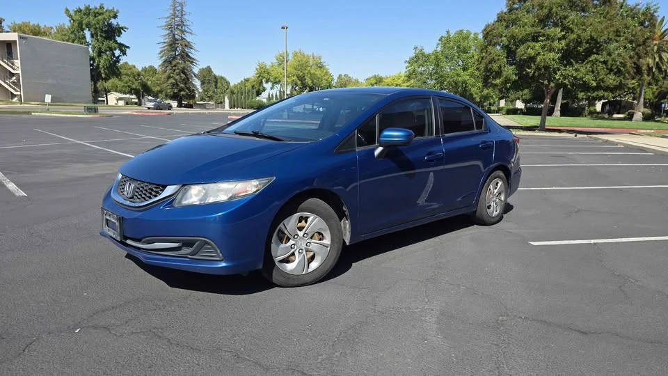 2015 Honda Civic 9th Gen - Image 3 of 14