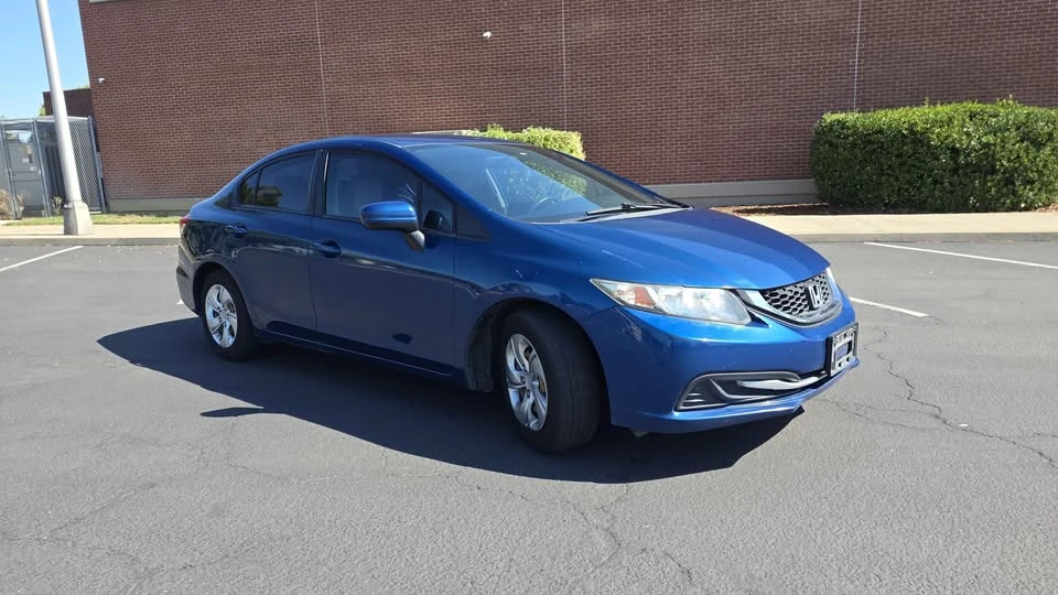 2015 Honda Civic 9th Gen - Image 6 of 14