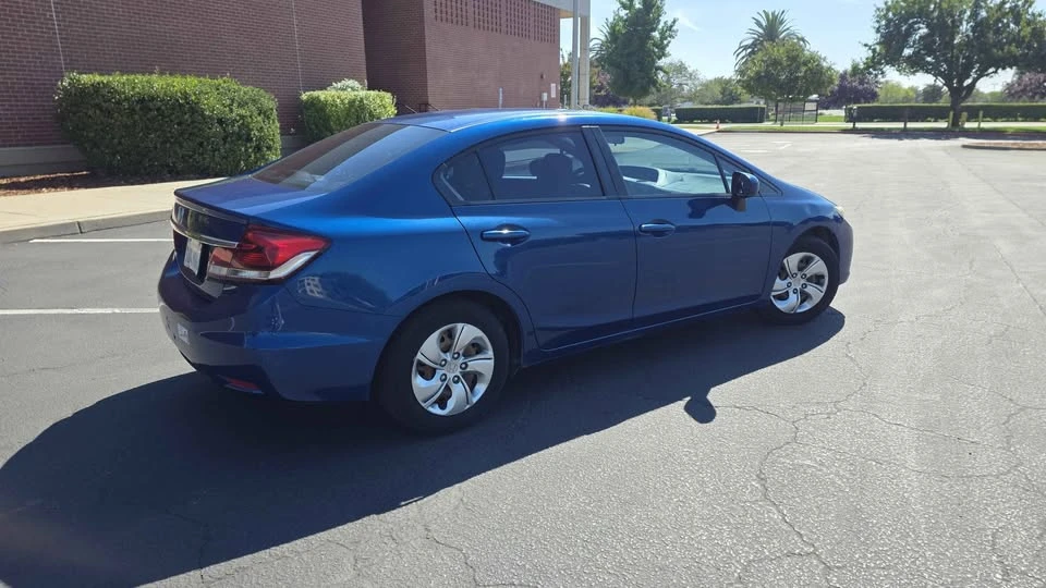 2015 Honda Civic 9th Gen - Image 8 of 14