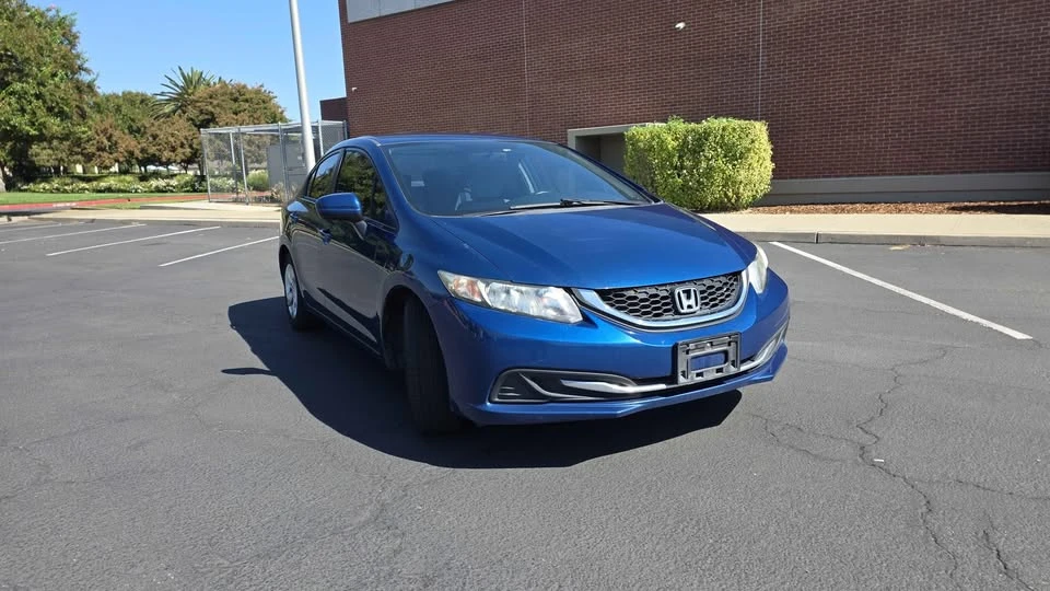 2015 Honda Civic 9th Gen - Image 5 of 14
