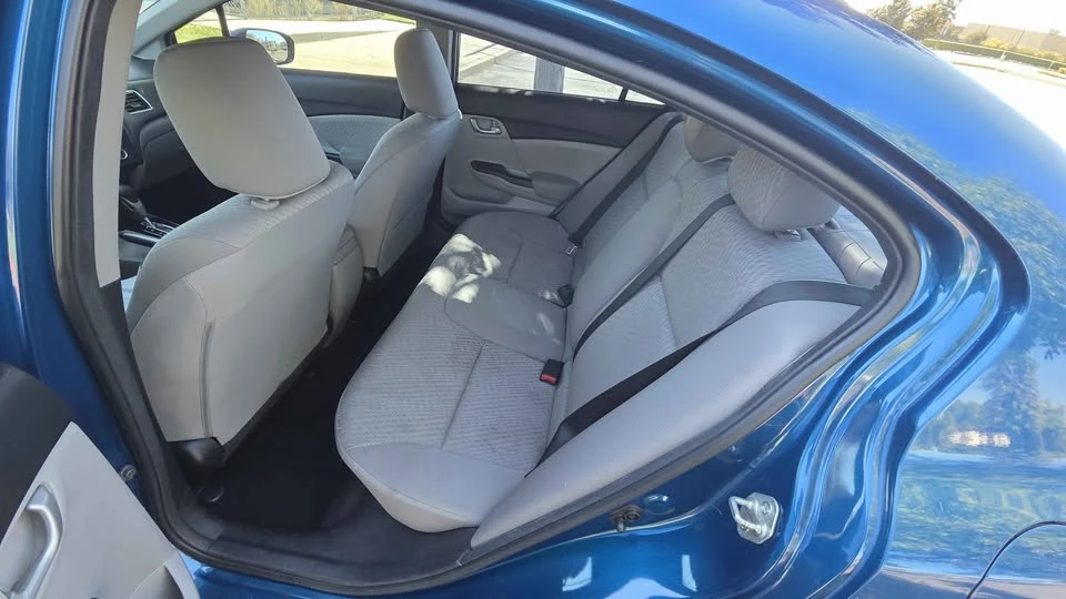 2015 Honda Civic 9th Gen - Image 12 of 14