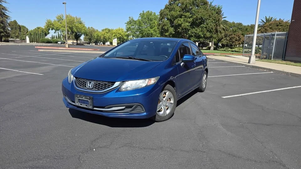2015 Honda Civic 9th Gen - Image 2 of 14