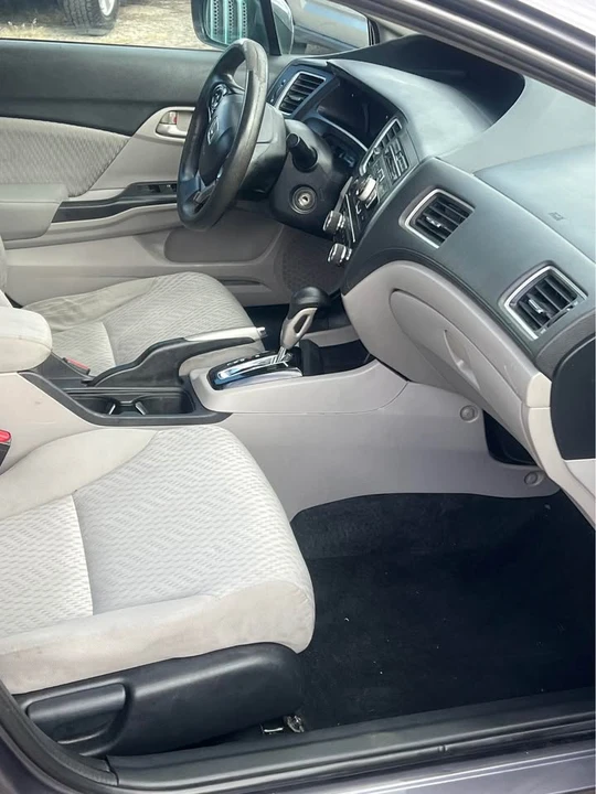 2015 Honda Civic 9th Gen - Image 8 of 16