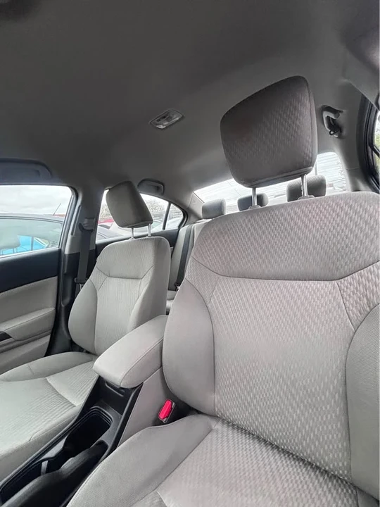 2015 Honda Civic 9th Gen - Image 3 of 5