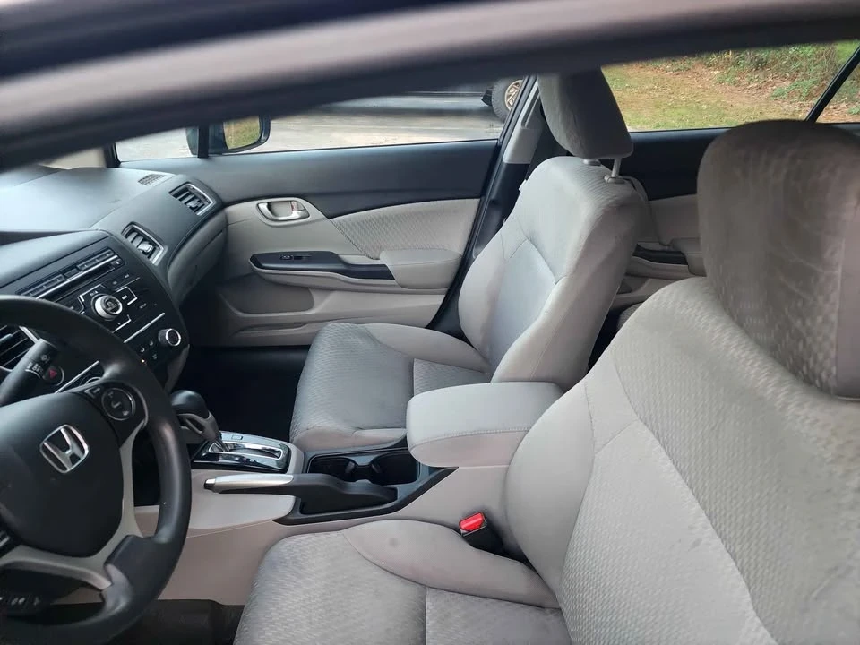 2015 Honda Civic 9th Gen - Image 6 of 9