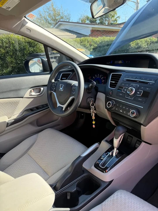 2015 Honda Civic 9th Gen - Image 6 of 10