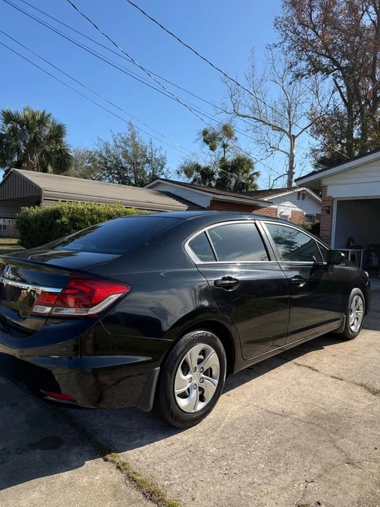 2015 Honda Civic 9th Gen - Image 2 of 10