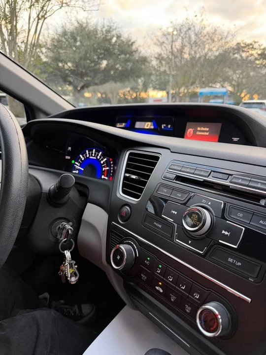 2015 Honda Civic 9th Gen - Image 8 of 10