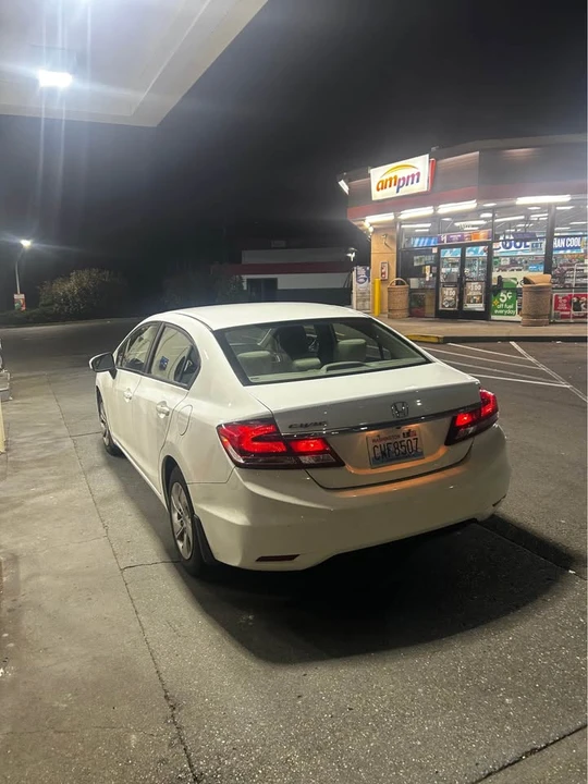 2015 Honda Civic 9th Gen - Image 2 of 13