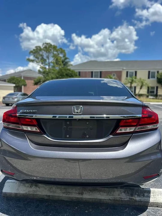 2015 Honda Civic 9th Gen - Image 2 of 19