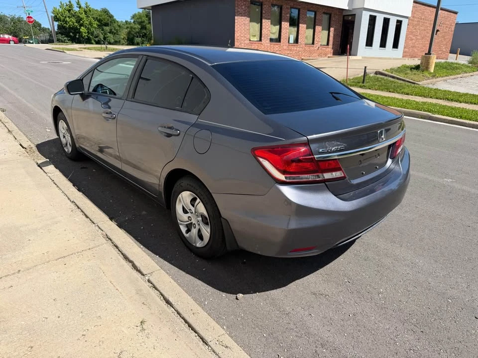 2015 Honda Civic 9th Gen - Image 7 of 20