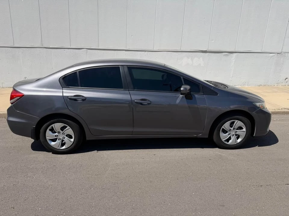 2015 Honda Civic 9th Gen - Image 4 of 20