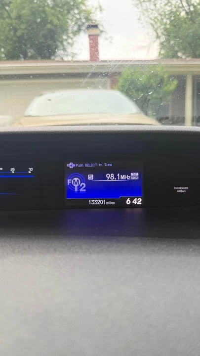 2015 Honda Civic 9th Gen - Image 6 of 7