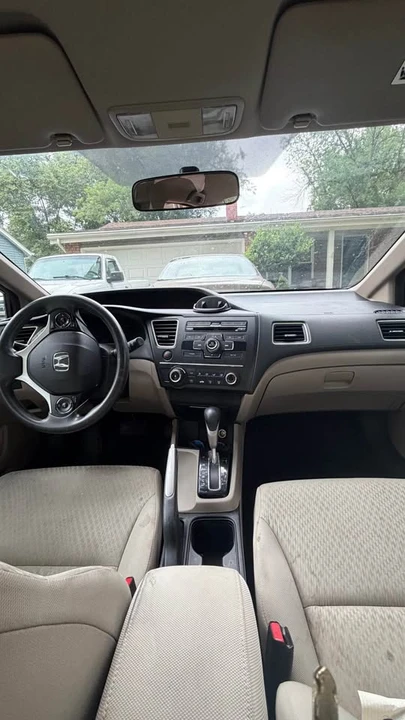 2015 Honda Civic 9th Gen - Image 4 of 7