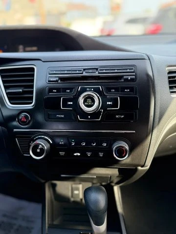 2015 Honda Civic 9th Gen - Image 16 of 21