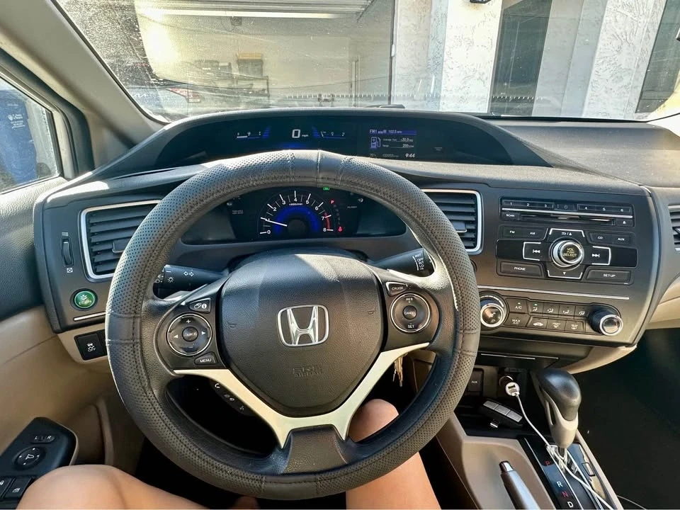 2015 Honda Civic 9th Gen - Image 3 of 10