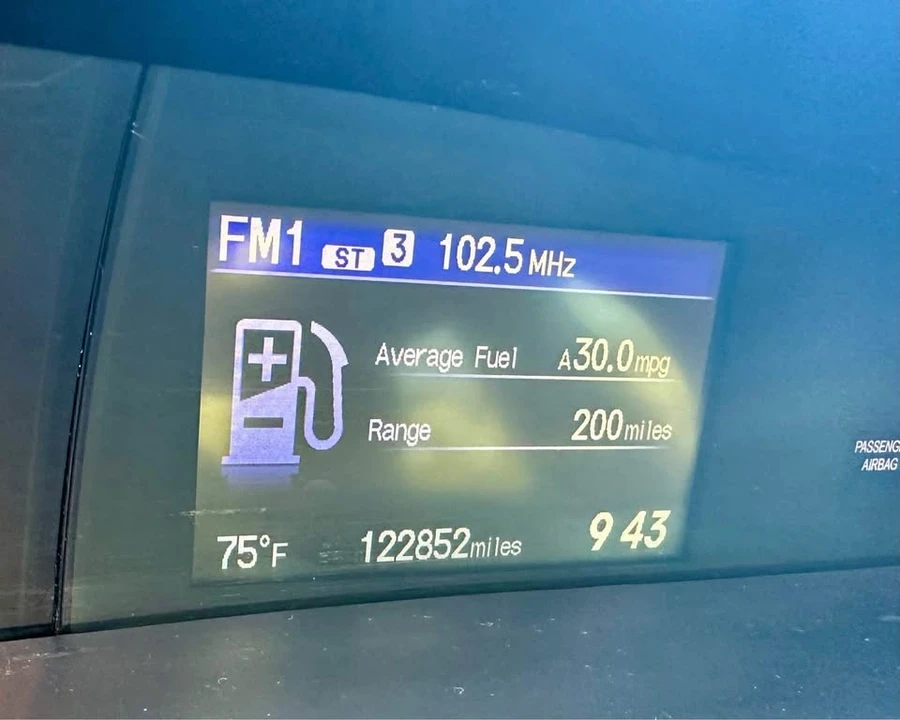 2015 Honda Civic 9th Gen - Image 9 of 10