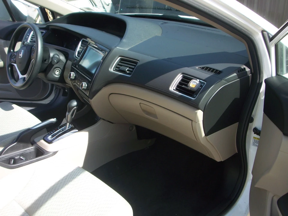 2015 Honda Civic 9th Gen - Image 16 of 18
