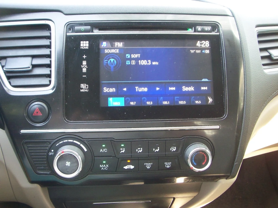 2015 Honda Civic 9th Gen - Image 12 of 18