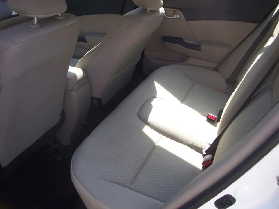 2015 Honda Civic 9th Gen - Image 15 of 18