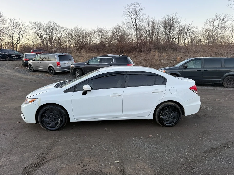 2015 Honda Civic 9th Gen - Image 2 of 16