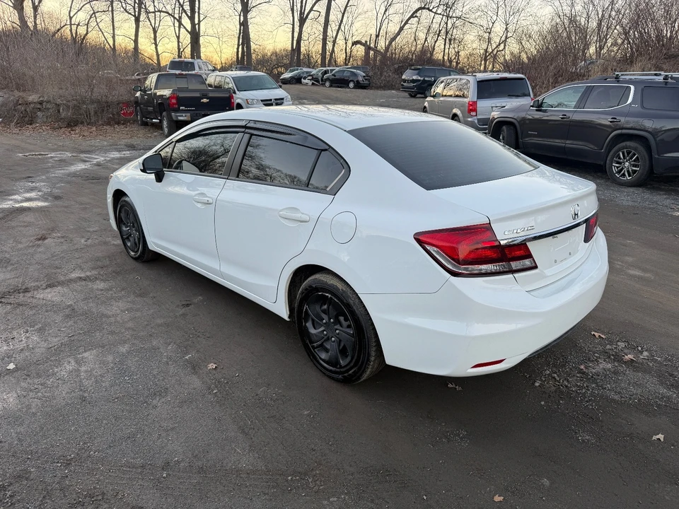 2015 Honda Civic 9th Gen - Image 3 of 16