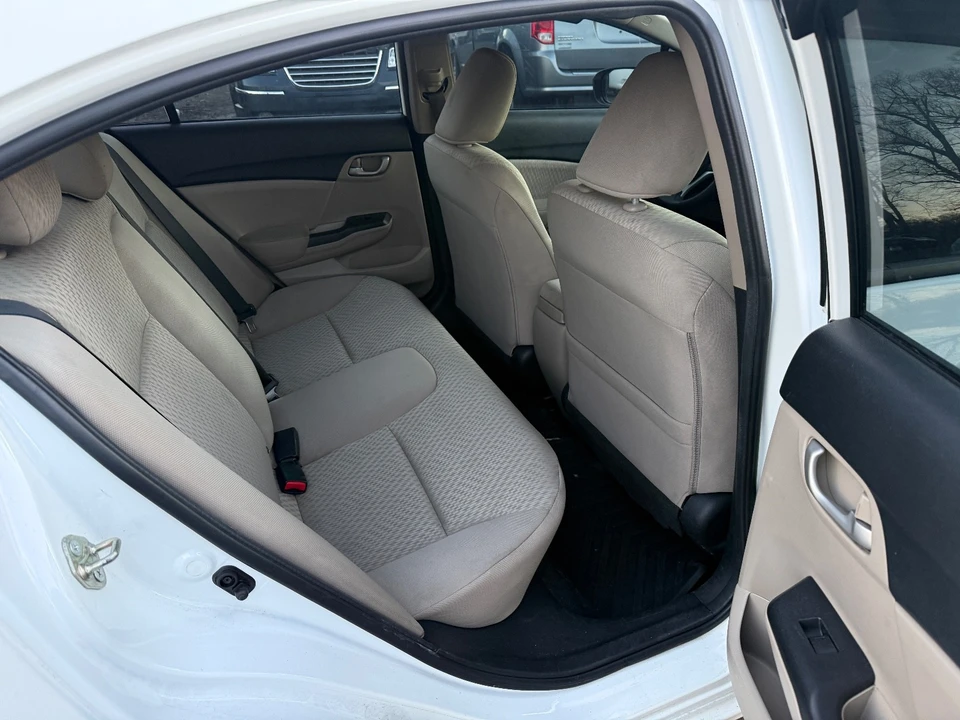 2015 Honda Civic 9th Gen - Image 14 of 16
