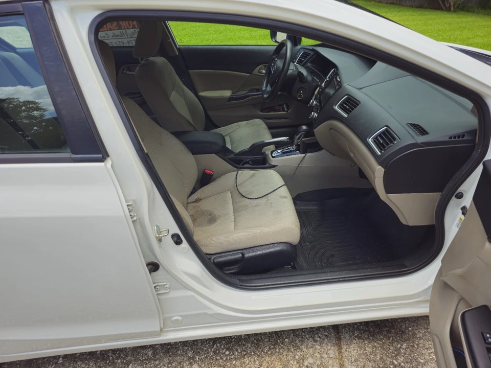 2015 Honda Civic 9th Gen - Image 9 of 14