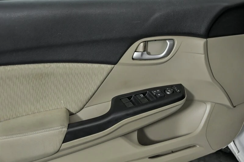 2015 Honda Civic 9th Gen - Image 14 of 29