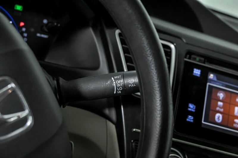 2015 Honda Civic 9th Gen - Image 25 of 29