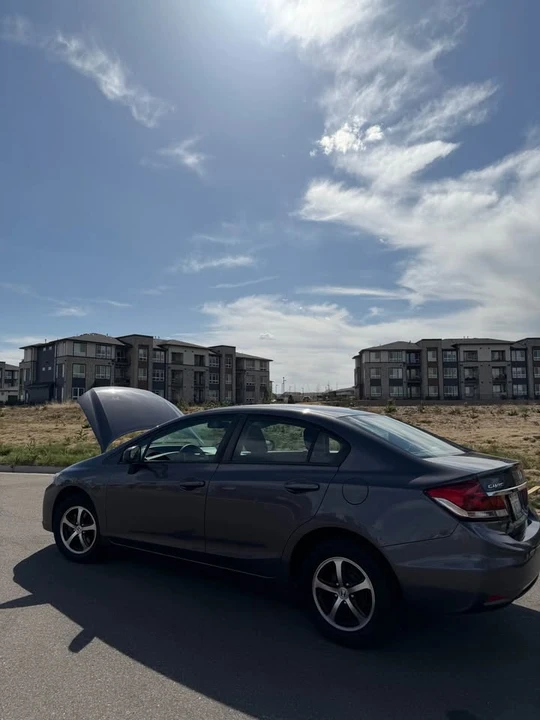 2015 Honda Civic 9th Gen - Image 4 of 10