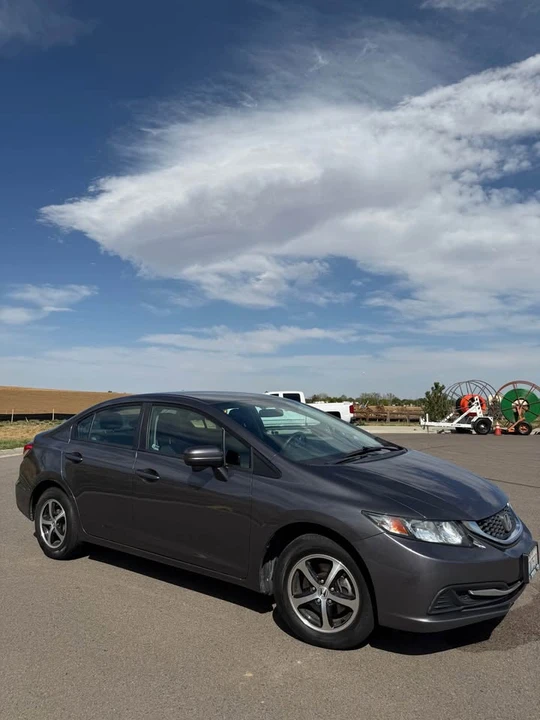 2015 Honda Civic 9th Gen - Image 2 of 10