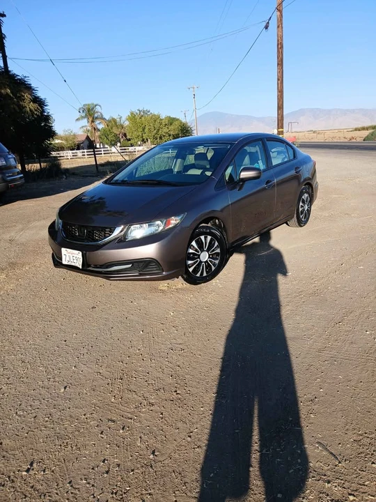 2015 Honda Civic 9th Gen - Image 3 of 9