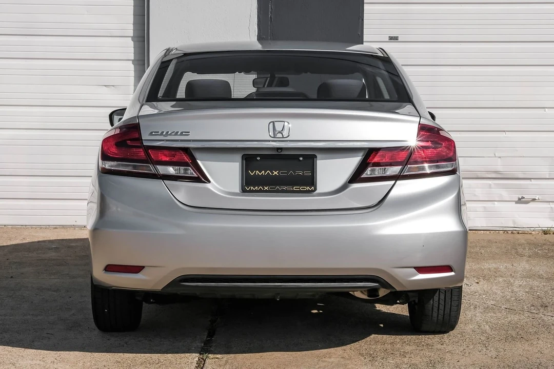2015 Honda Civic 9th Gen - Image 10 of 21