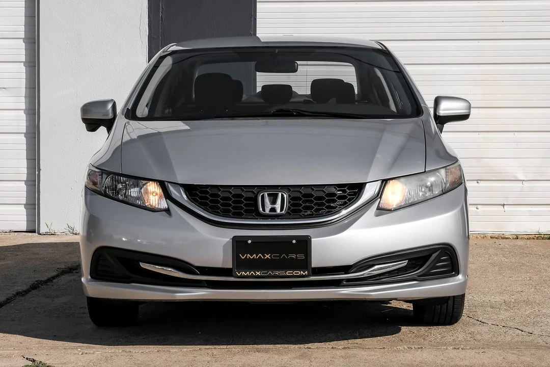 2015 Honda Civic 9th Gen - Image 6 of 21