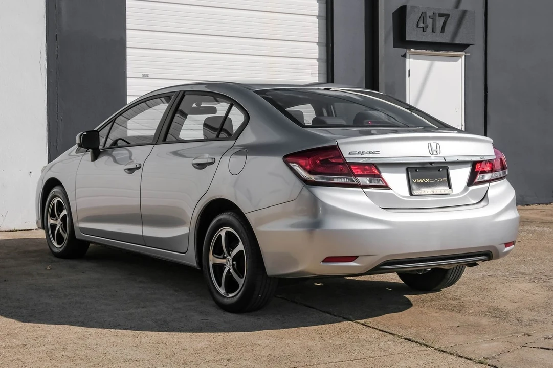 2015 Honda Civic 9th Gen - Image 11 of 21