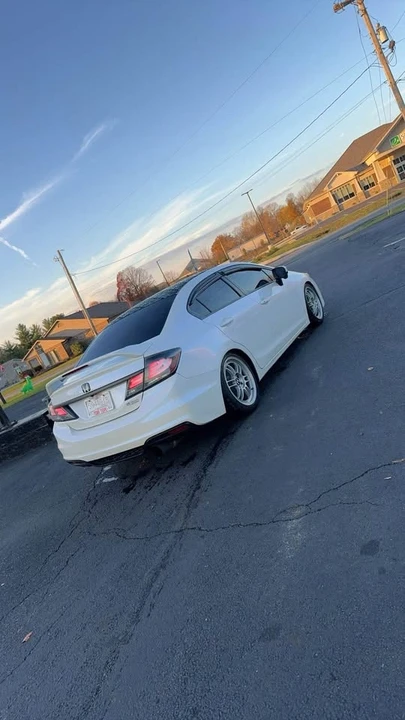 2015 Honda Civic Si 9th Gen - Image 4 of 5