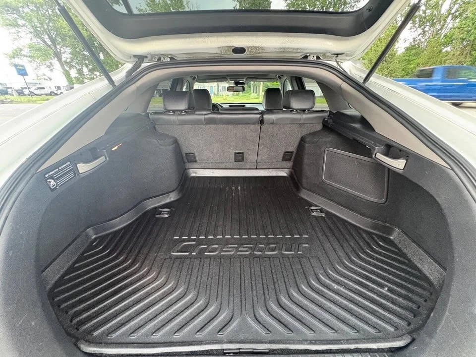 2015 Honda Accord 9th Gen - Image 13 of 14
