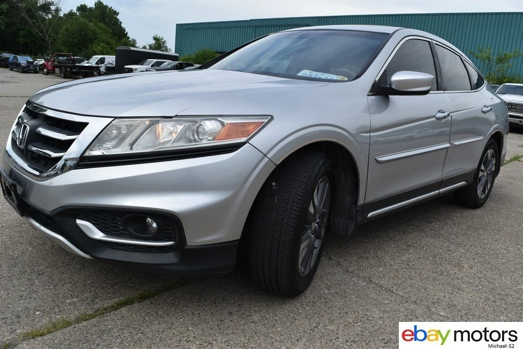 2015 Honda Accord 9th Gen - Image 9 of 24