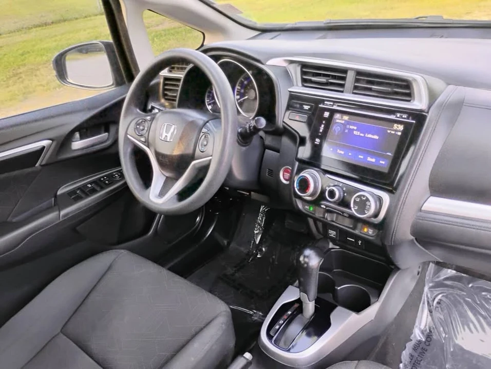 2015 Honda Fit - Image 11 of 14