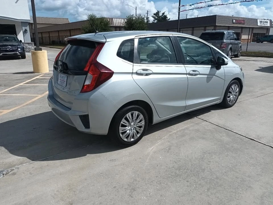 2015 Honda Fit - Image 2 of 11
